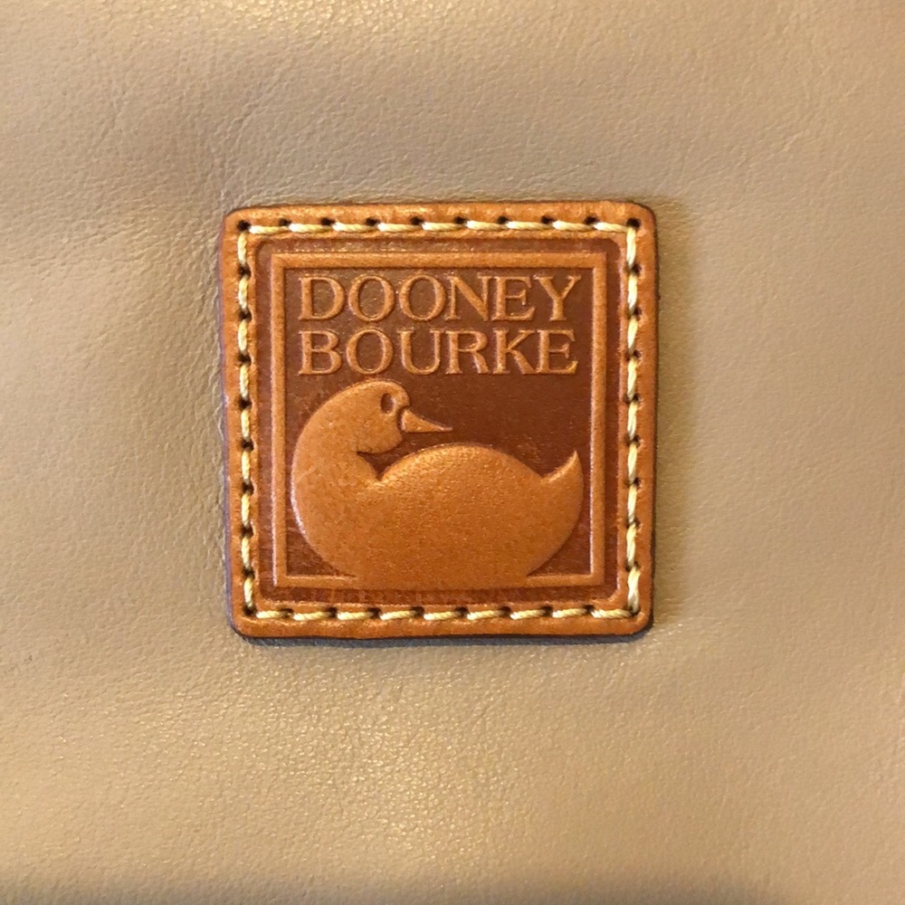 BRAND NEW! DOONEY AND BOURKE. All Leather! Shoulder Bag!